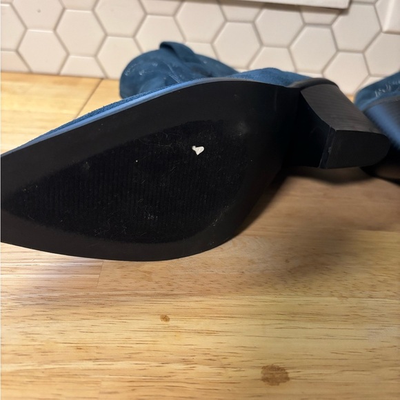 So Me Turquoise Suede Western Ankle Boots - Picture 5 of 7